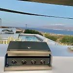 In Paros Nest *