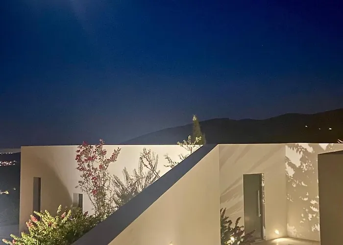 In Paros Nest Kostos