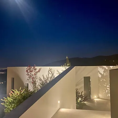 In Paros Nest Kostos